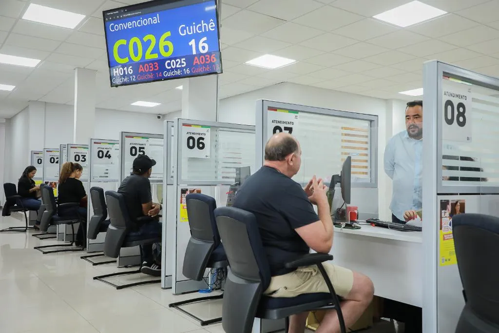 Detran-MT fecha 27 e 28/10 por ponto facultativo e feriado