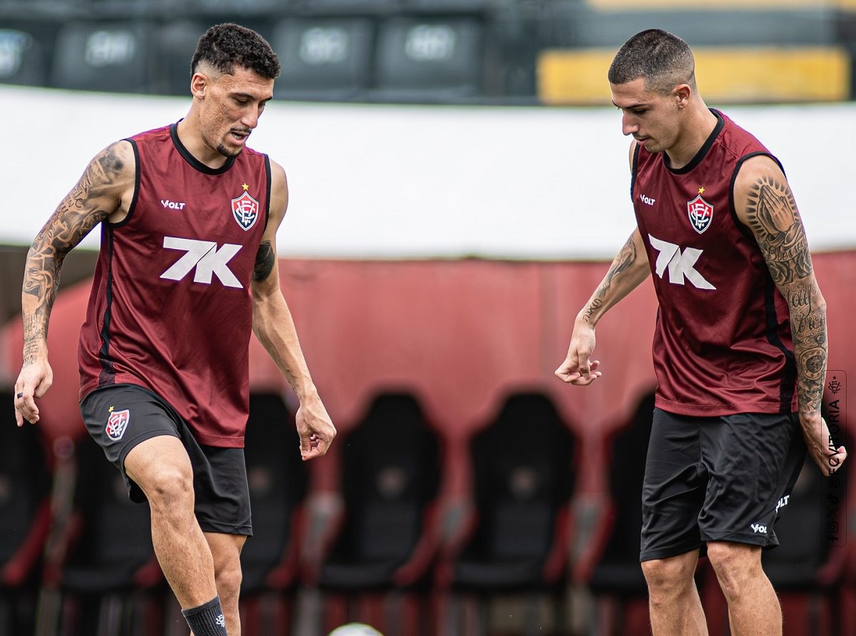 Santos x Vitória ao vivo: onde assistir, escalações e tudo sobre o duelo decisivo na Vila Belmiro. Imagem: Victor Ferreira EC Vitória Santos x Vitória ao vivo: onde assistir, escalações e tudo sobre o duelo decisivo na Vila Belmiro. Imagem: Victor Ferreira EC Vitória
