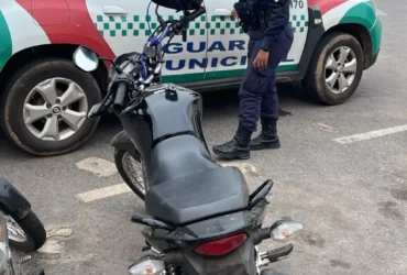 Vigia Mais MT ajuda na prisão de motoqueiro com placa falsa