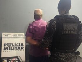 Suspeito foi localizado pela equipe na Rua Garapeiras, no bairro Parque do Sol, e encaminhado à delegacia sem apresentar lesões corporais.
