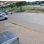 Motociclista fica ferido após caminhonete invadir preferencial e fugir sem prestar socorro em Sinop