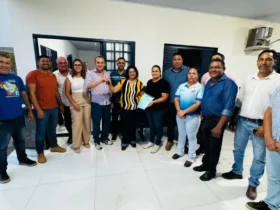 Wilson Santos entrega ambulância em Chapada dos Guimarães