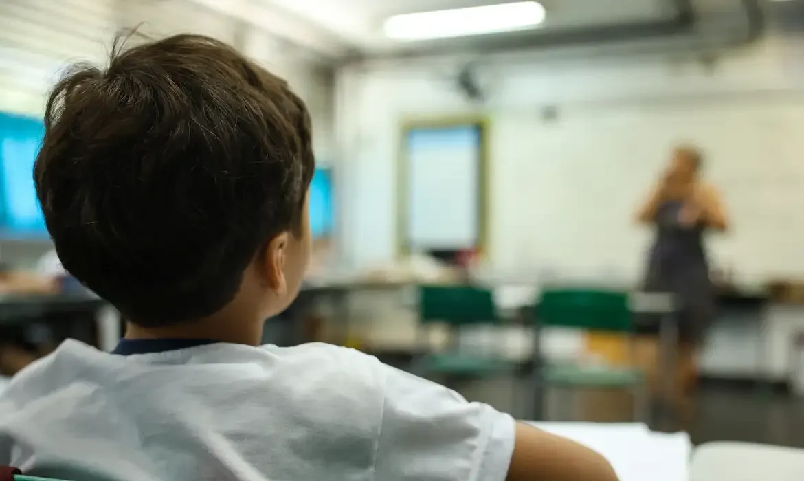 STF suspende leis que proibiam ensino de gênero nas escolas brasileiras