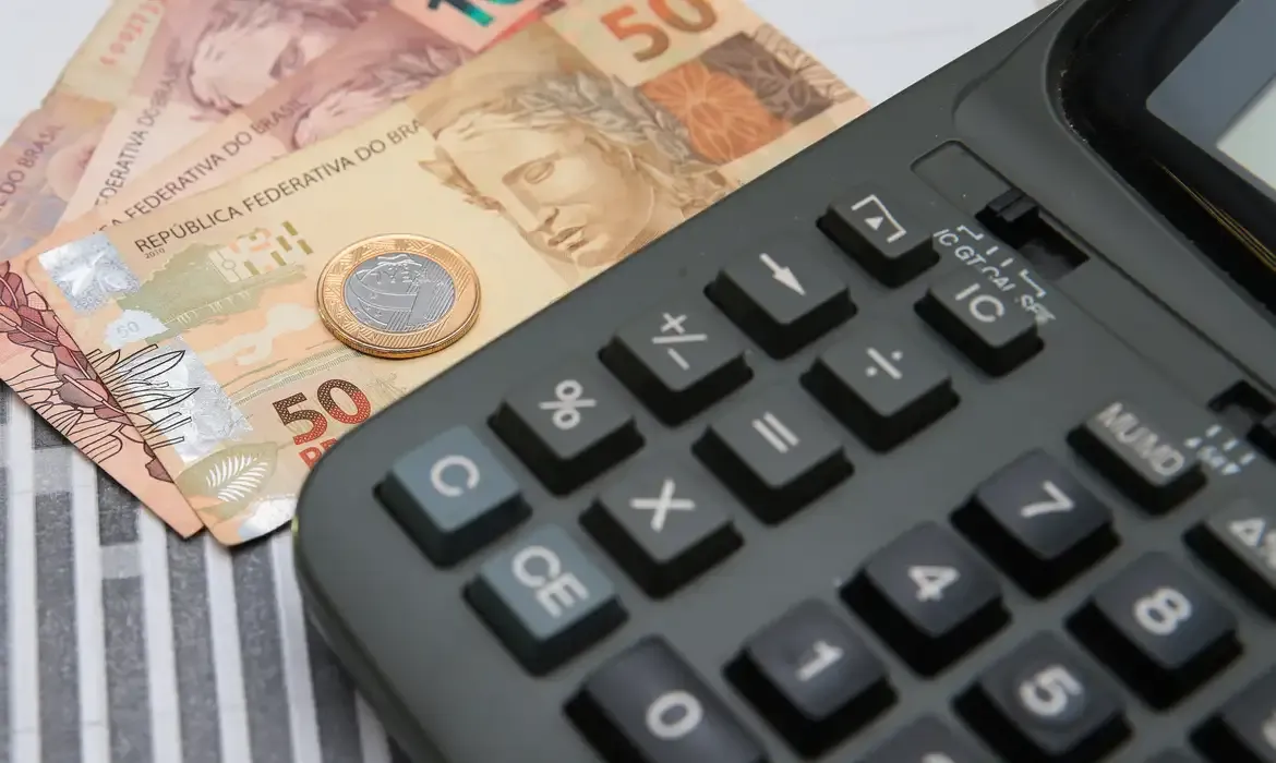 Banco Mundial prevê crescimento de 2,4% para o Brasil em 2025, acima da média da América Latina