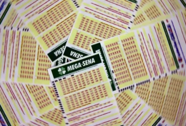 Mega-Sena acumula e prêmio principal chega a R$ 27 milhões