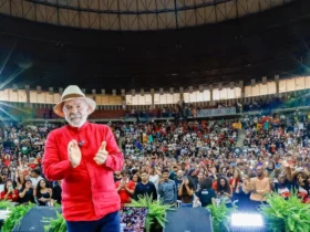 Lula anuncia plano para universalizar o programa Pé-de-meia
