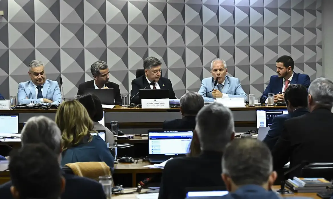 Ex-presidente do INSS se recusa a responder relator da CPI após habeas corpus do STF