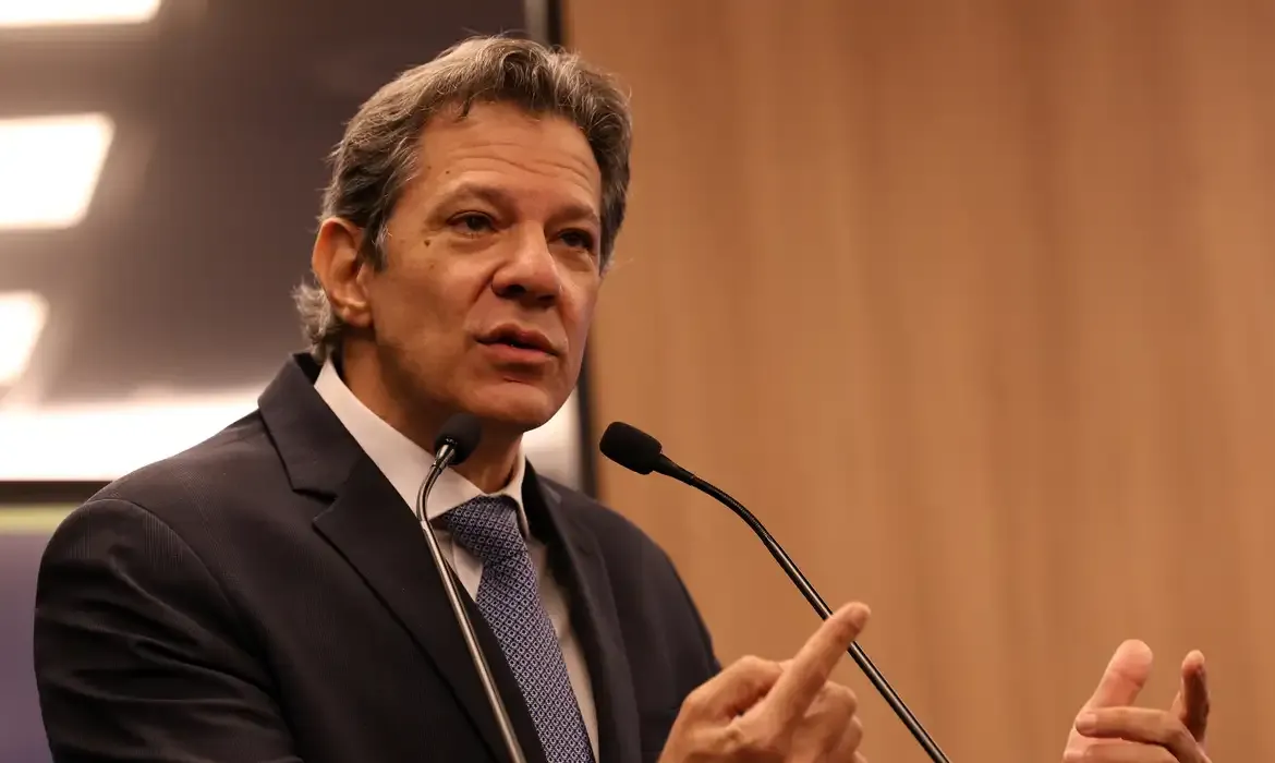 Governo envia projetos de lei alternativos à MP do IOF para ajuste fiscal