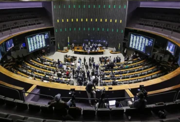 Câmara aprova urgências para projetos com foco em educação