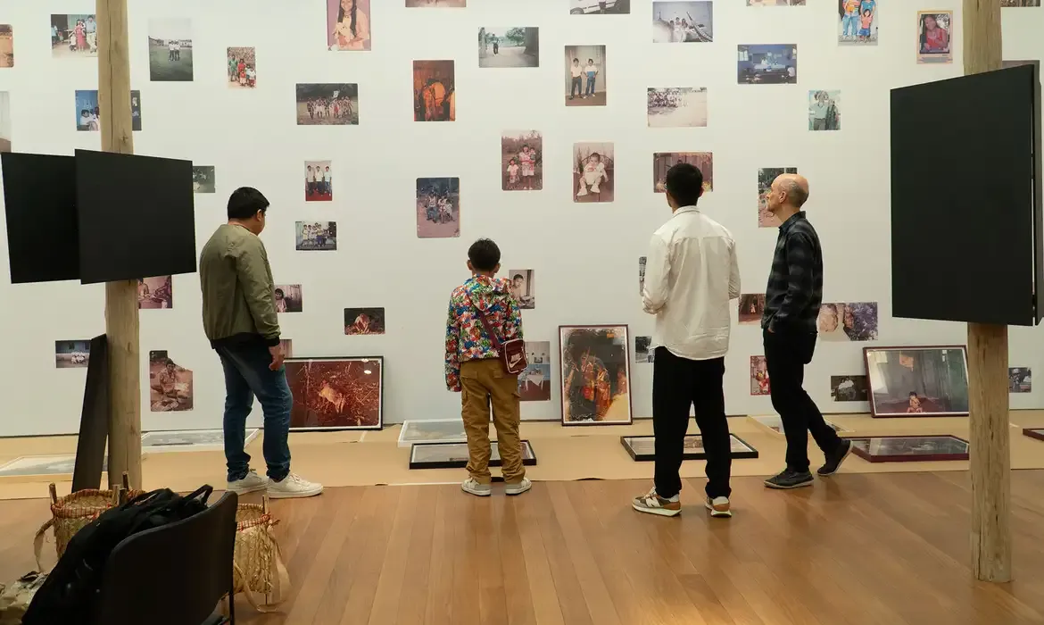 Exposição Paiter Suruí revela cotidiano do povo indígena em São Paulo