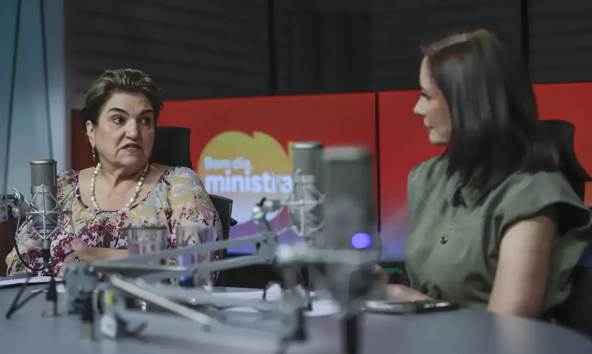 Governo analisa propostas da 5ª CNPM para reforçar combate ao feminicídio