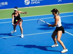 Luisa Stefani se despede de Wuhan mantendo vaga no top 8 do WTA Finals
