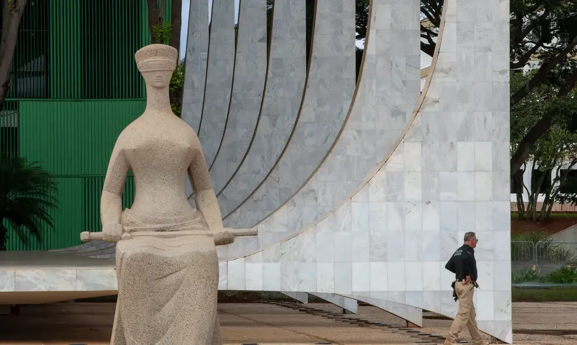 STF define penas dos réus do núcleo de desinformação do golpe