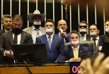 Conselho de Ética inicia processo contra deputados envolvidos em motim