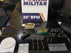 Polícia Militar encontrou porções de maconha e balanças de precisão no imóvel onde a vítima foi socorrida; caso é investigado como homicídio e tráfico de drogas