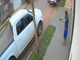 Mulher relatou à Guarda Civil Municipal que o homem já havia tentado entrar em sua casa no dia anterior e que um boletim de ocorrência foi registrado