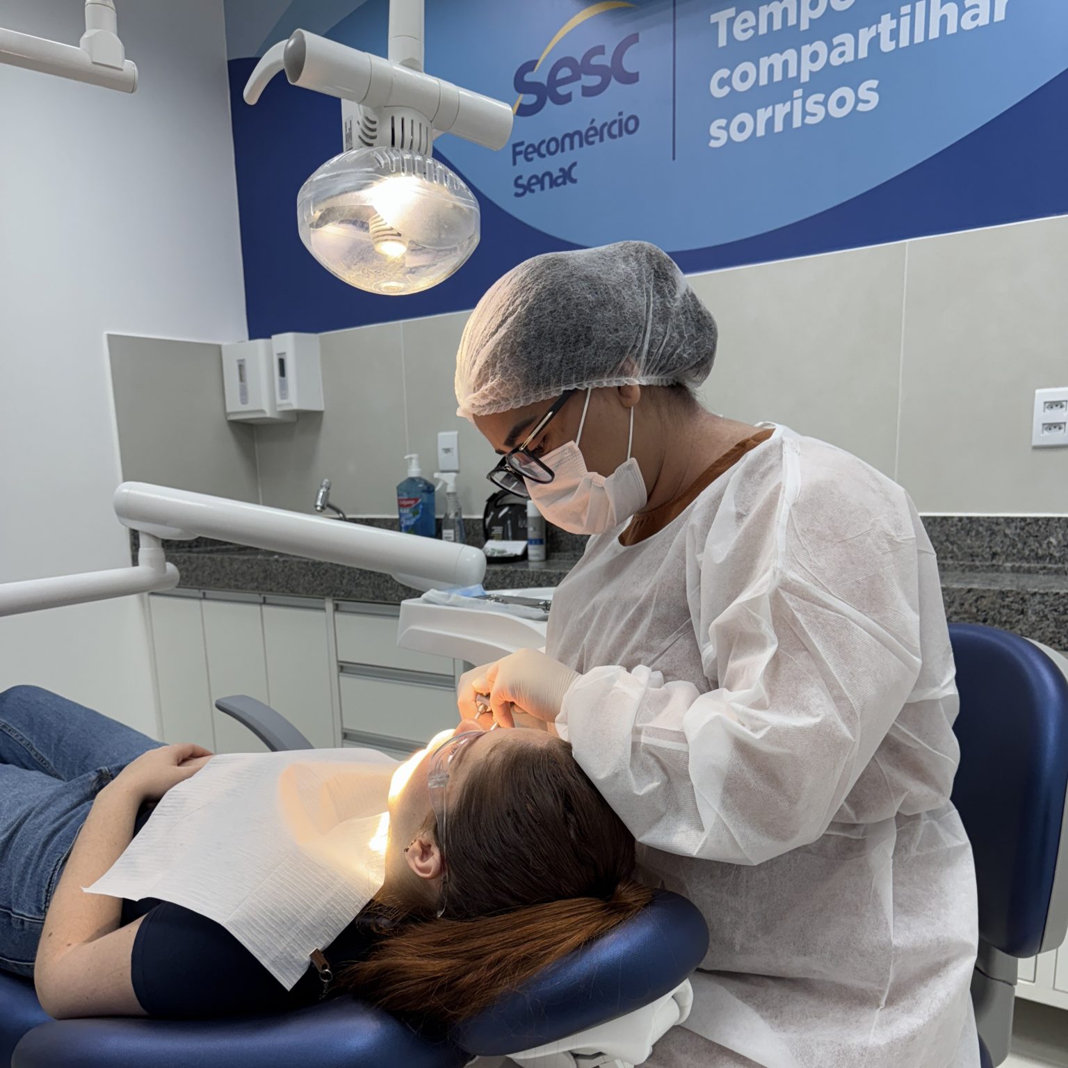 odontologia quadrada 1536x1536 1