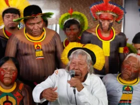 Raoni critica exploração de petróleo na Amazônia durante a COP30
