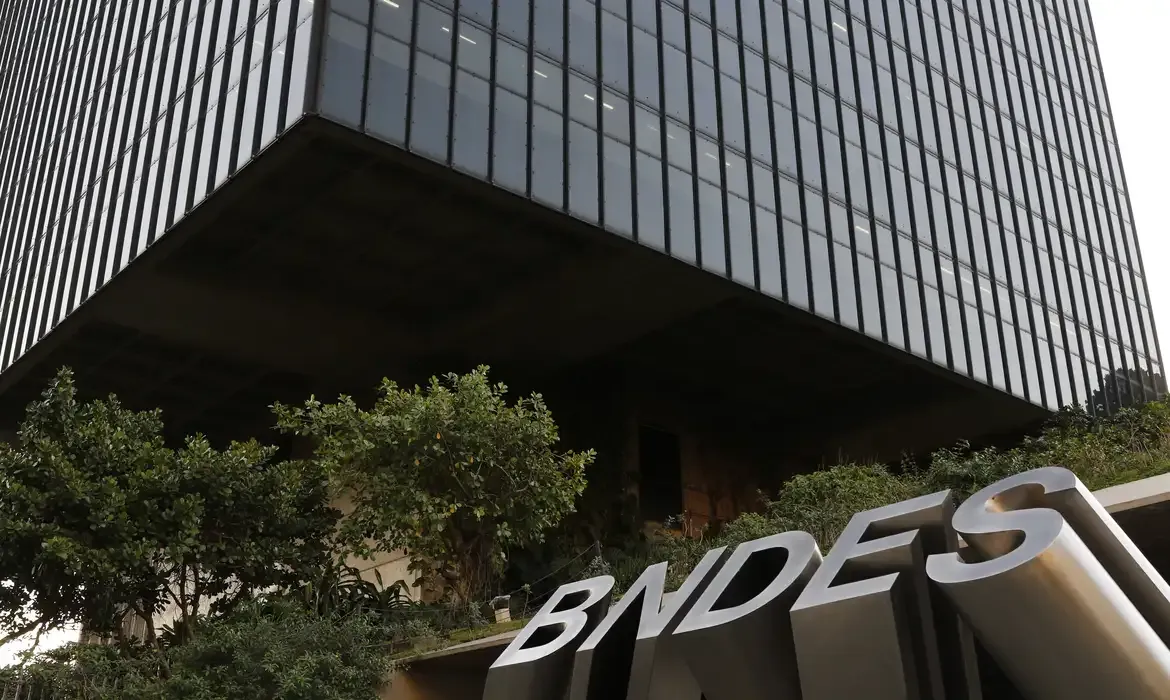 BNDES mobiliza R$ 21 bilhões na COP30 para acelerar transição sustentável