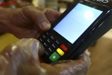 Banco Central estabelece que bandeiras de cartão respondem por falhas em transações