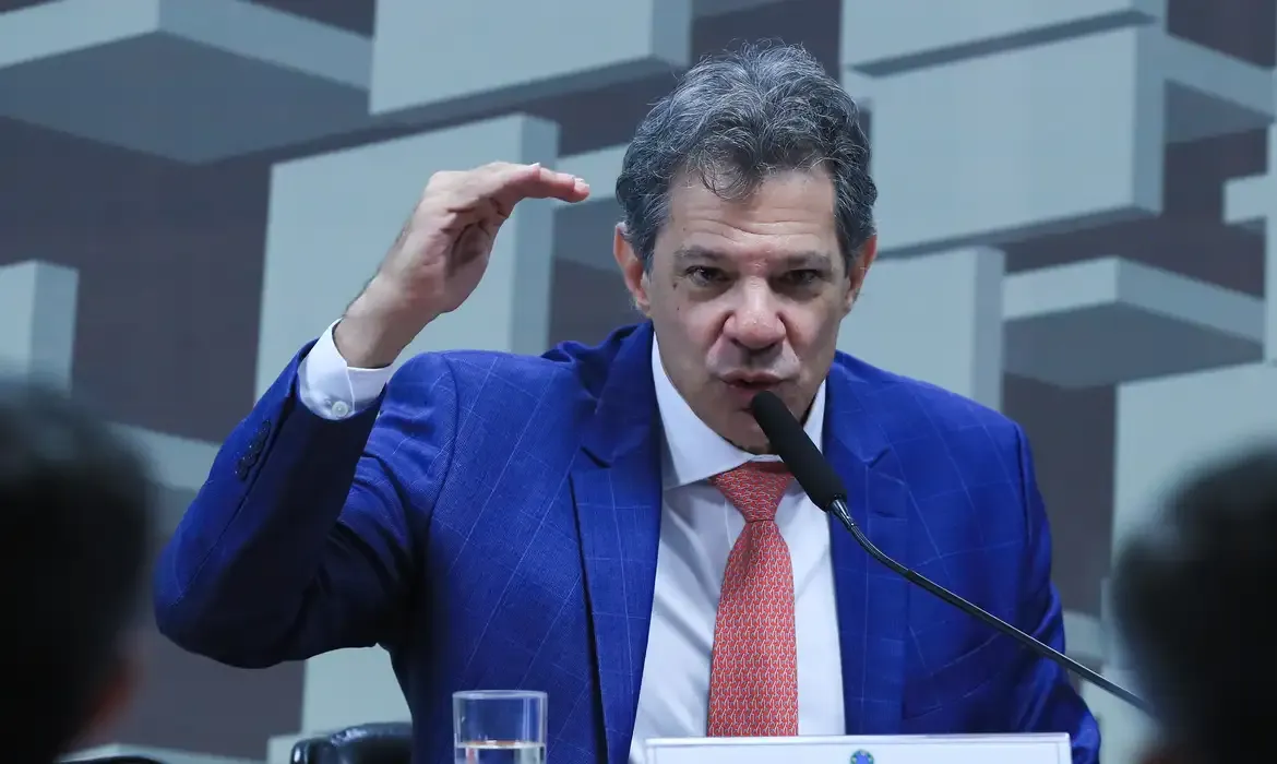 Haddad pede aprovação de projeto para punir devedor contumaz