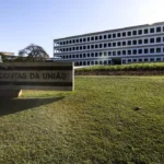 Câmara aprova PEC que torna tribunais instituições permanentes no controle público