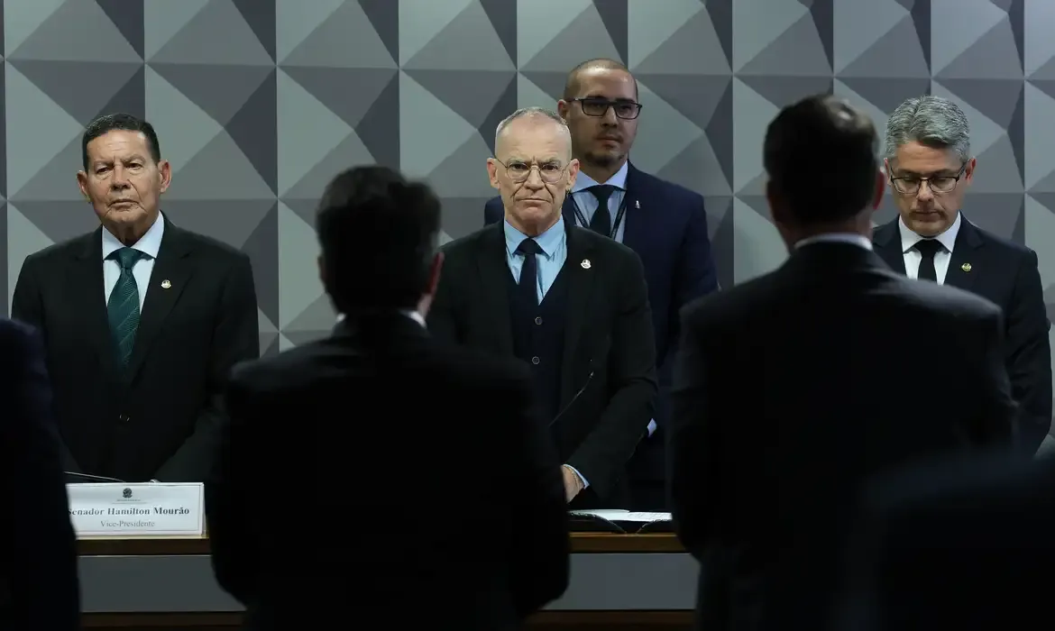 CPI investiga crime organizado e convoca ministros e 11 governadores