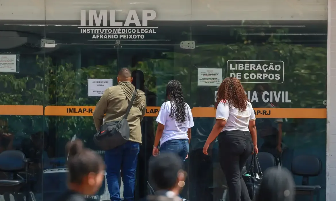 Dia da Consciência Negra destaca impactos de operações policiais em favelas