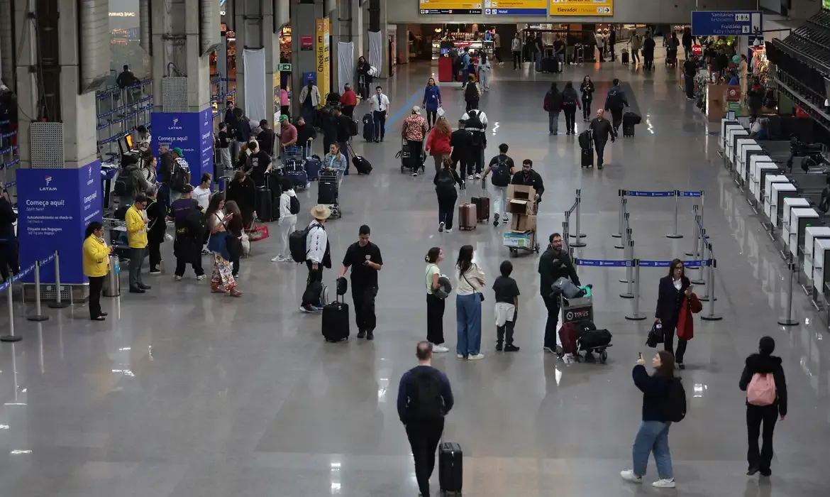 Turismo internacional no Brasil alcança recorde histórico em 2025