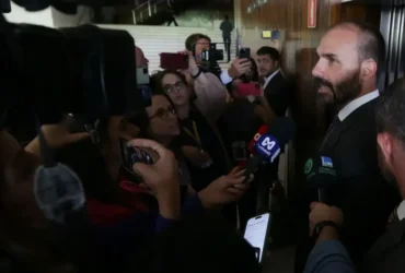 Stf torna Eduardo Bolsonaro réu após decisão do STF