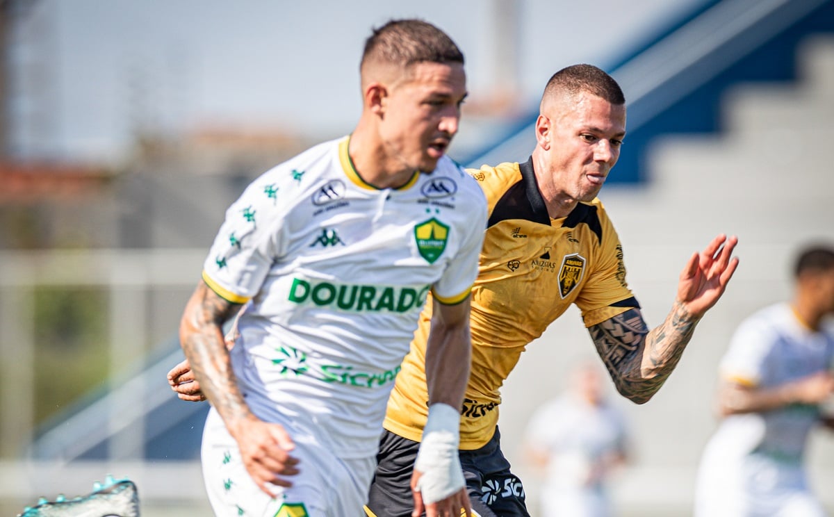 Lance de Amazonas x Cuiabá. Imagem: AssCom Dourado