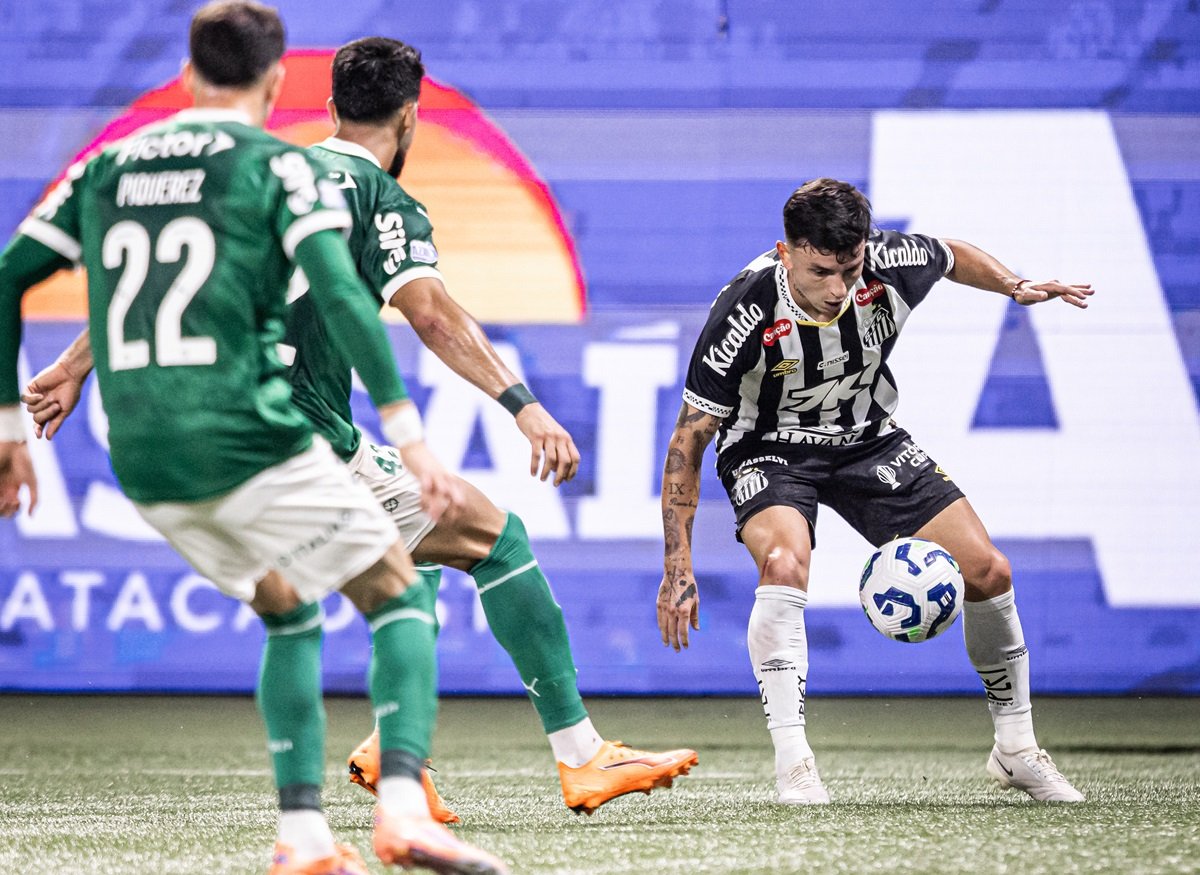 Santos x Palmeiras: onde assistir, escalações e tudo sobre o clássico paulista no Brasileirão 2025. Imagem: Raul Baretta/Santos FC Santos x Palmeiras: onde assistir, escalações e tudo sobre o clássico paulista no Brasileirão 2025. Imagem: Raul Baretta/Santos FC