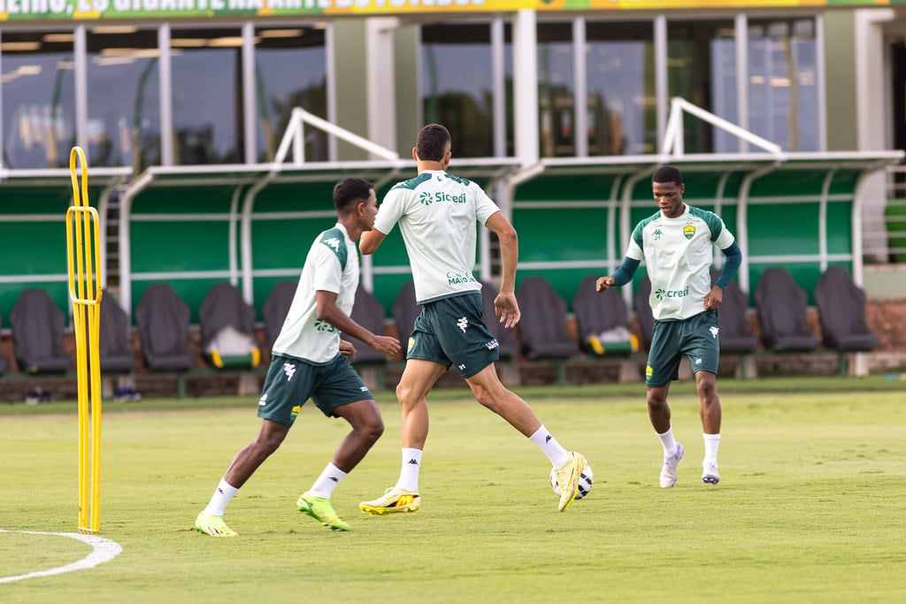 América-MG x Cuiabá: onde assistir ao vivo, escalações e tudo sobre o duelo decisivo da Série B. Imagem: AssCom Dourado
