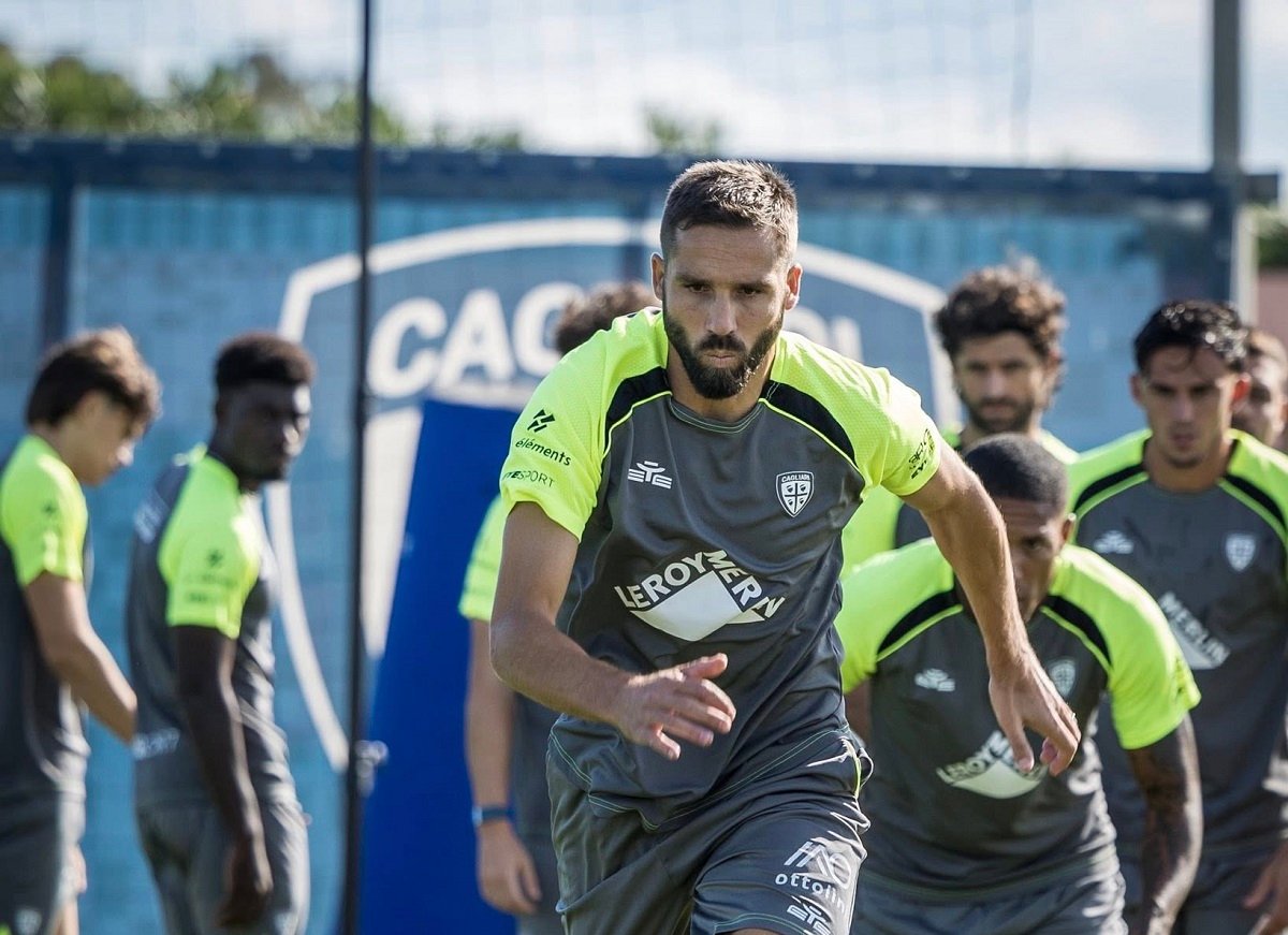 Lazio x Cagliari ao vivo: onde assistir, escalações e tudo sobre o duelo da Serie A Italiana. Imagem: Divulgação Cagliari Lazio x Cagliari ao vivo: onde assistir, escalações e tudo sobre o duelo da Serie A Italiana. Imagem: Divulgação Cagliari