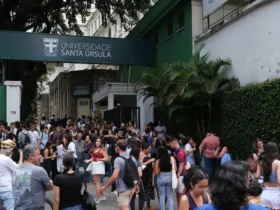 Estudantes podem revisar para o Enem 2025 usando aplicativo do MEC