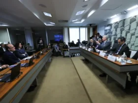 Senado aprova isenção do IR para quem ganha até R$ 5 mil