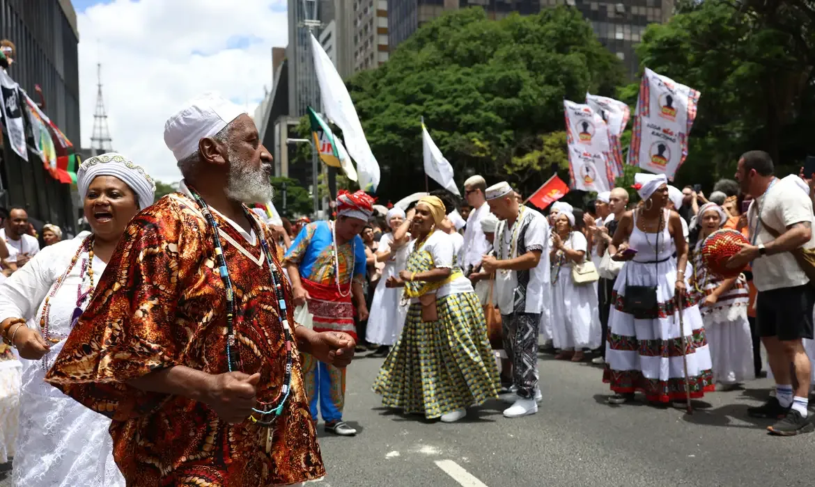 Consciência em destaque na marcha na Avenida Paulista