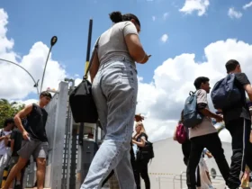 Enem movimenta candidatos no DF com sol forte e chegada antecipada