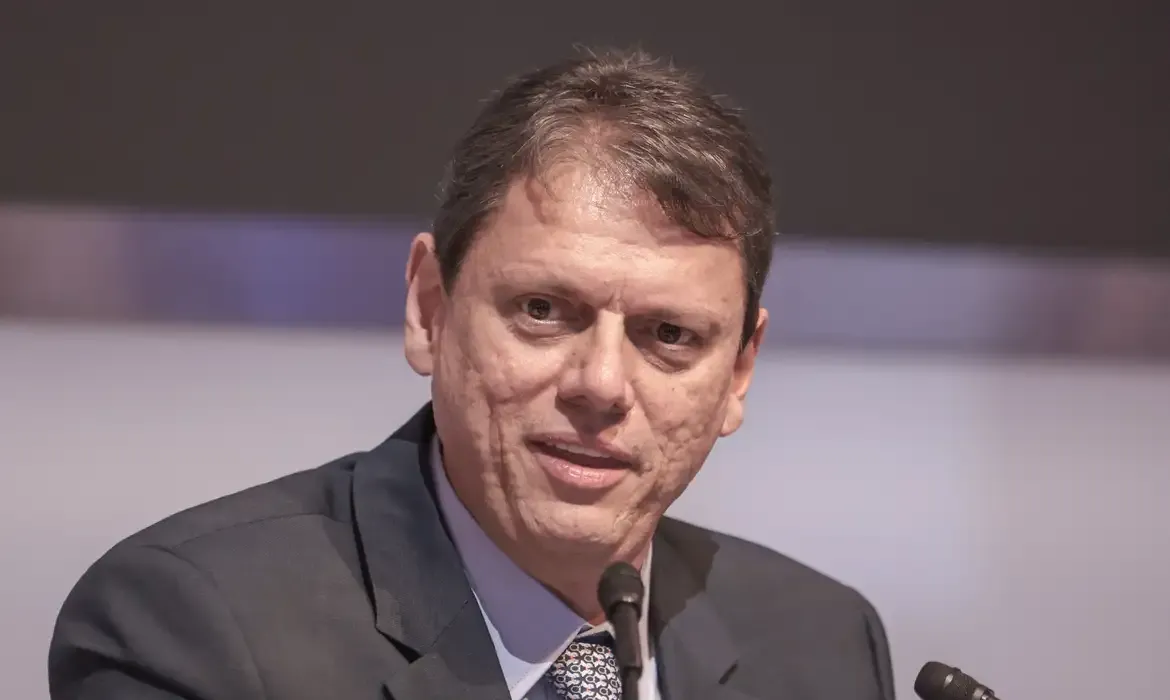 Consórcio Acquavias conquista leilão de balsas em São Paulo