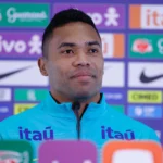 Alex Sandro valoriza cada minuto na Seleção Brasileira