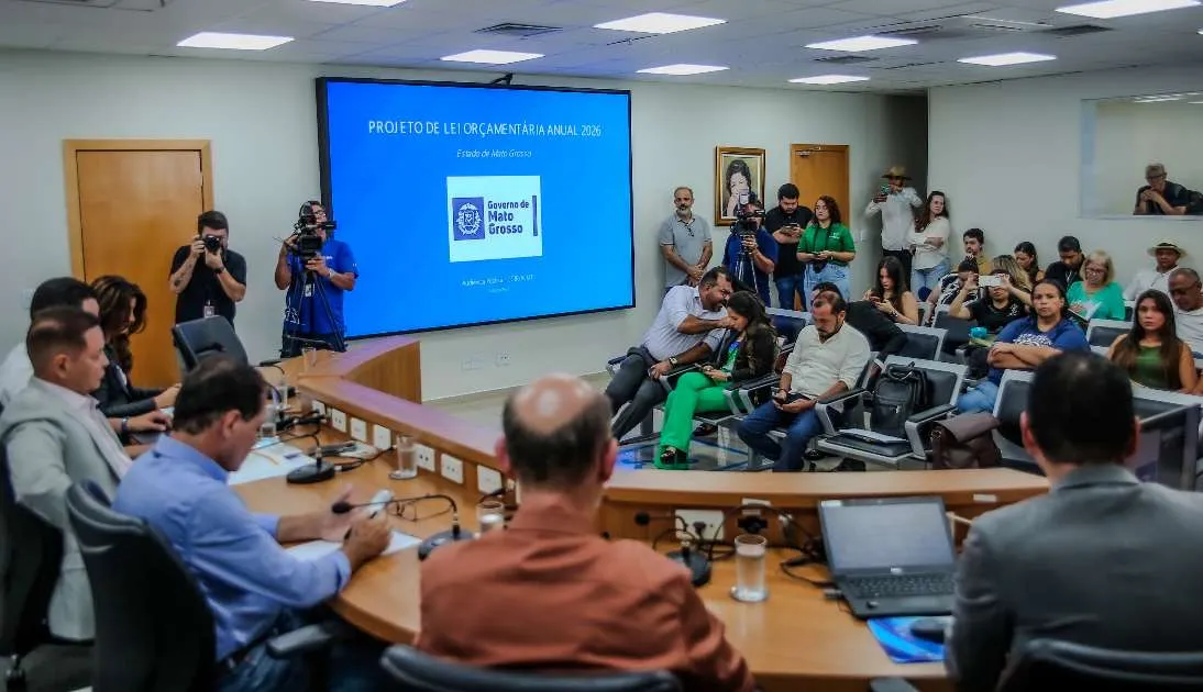Assembleia discute orçamento 2026 com foco em projeções
