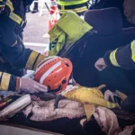 Bombeiros resgatam vítima presa às ferragens na MT-480