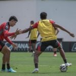 Atlético-GO x Operário: onde assistir, escalações e tudo sobre o jogo da penúltima rodada da Série B 2025. Imagem: Bruno Corsino