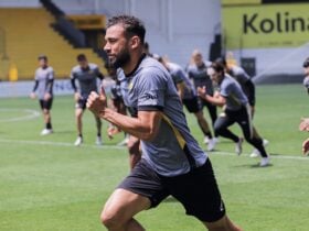 Criciúma x Botafogo-SP: onde assistir, escalações e detalhes do duelo quente na Série B. Imagem: Celso da Luz CEC
