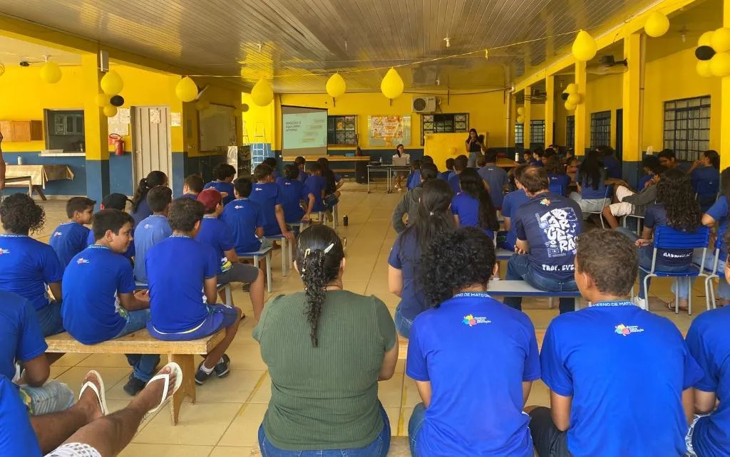 Escolas iniciam eleição para novos representantes do CDCE