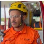 Soldado BM Verejão, da 13ª CIBM de Lucas do Rio Verde, orienta sobre o uso de equipamentos de segurança e a importância de chamar profissionais para serviços de risco