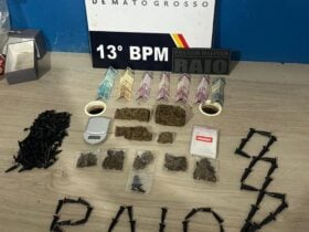 Abordagem do Grupo RAIO flagrou porções de maconha e cocaína; suspeito confessou o crime e indicou local onde guardava mais drogas