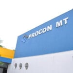 Procon autua farmácia por irregularidades na informação ao consumidor em Rondonópolis