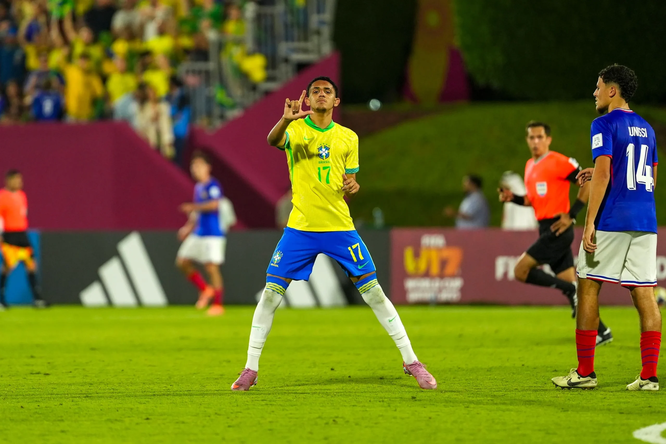Pietro Tavares garante classificação da Seleção Sub-17