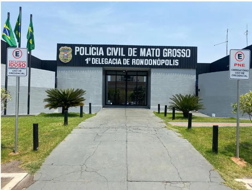 Polícia conclui caso de adolescente esfaqueada em escola
